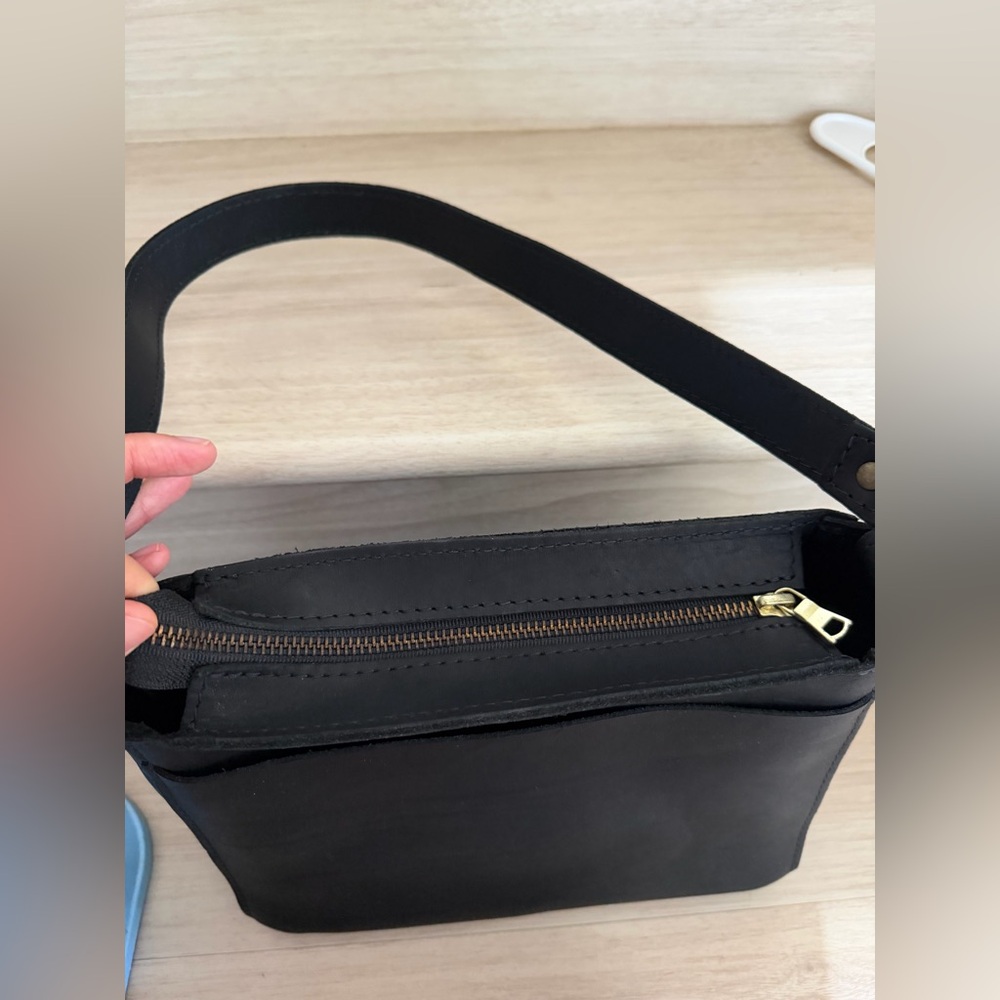 Portland Leather Goods Triangle Shoulder Bag Black Hobo Slouchy Minimalist - Picture 7 of 11